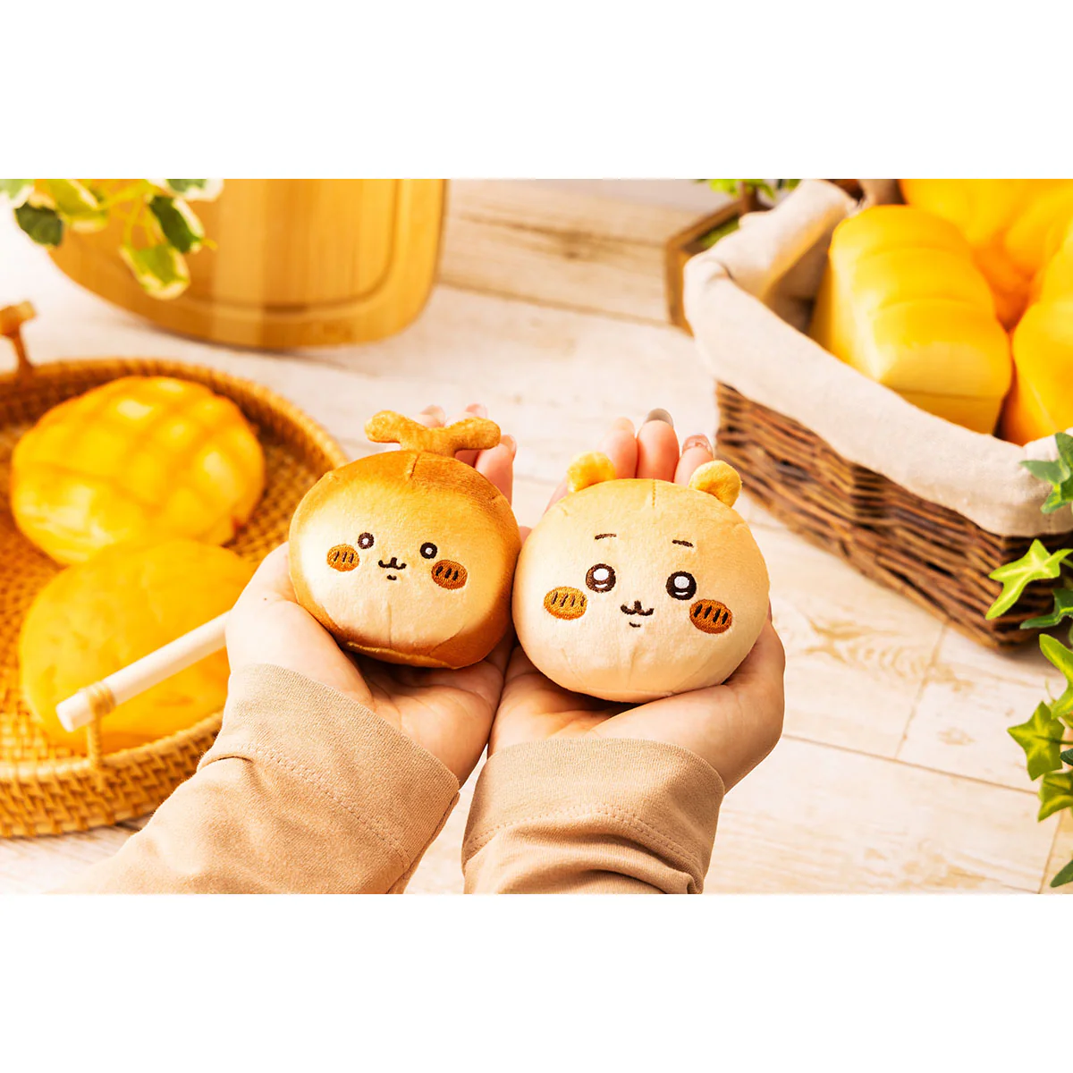 ちいかわ ちいかわベーカリー パンみたいなもちもちマスコット（ラッコ） - Image 3