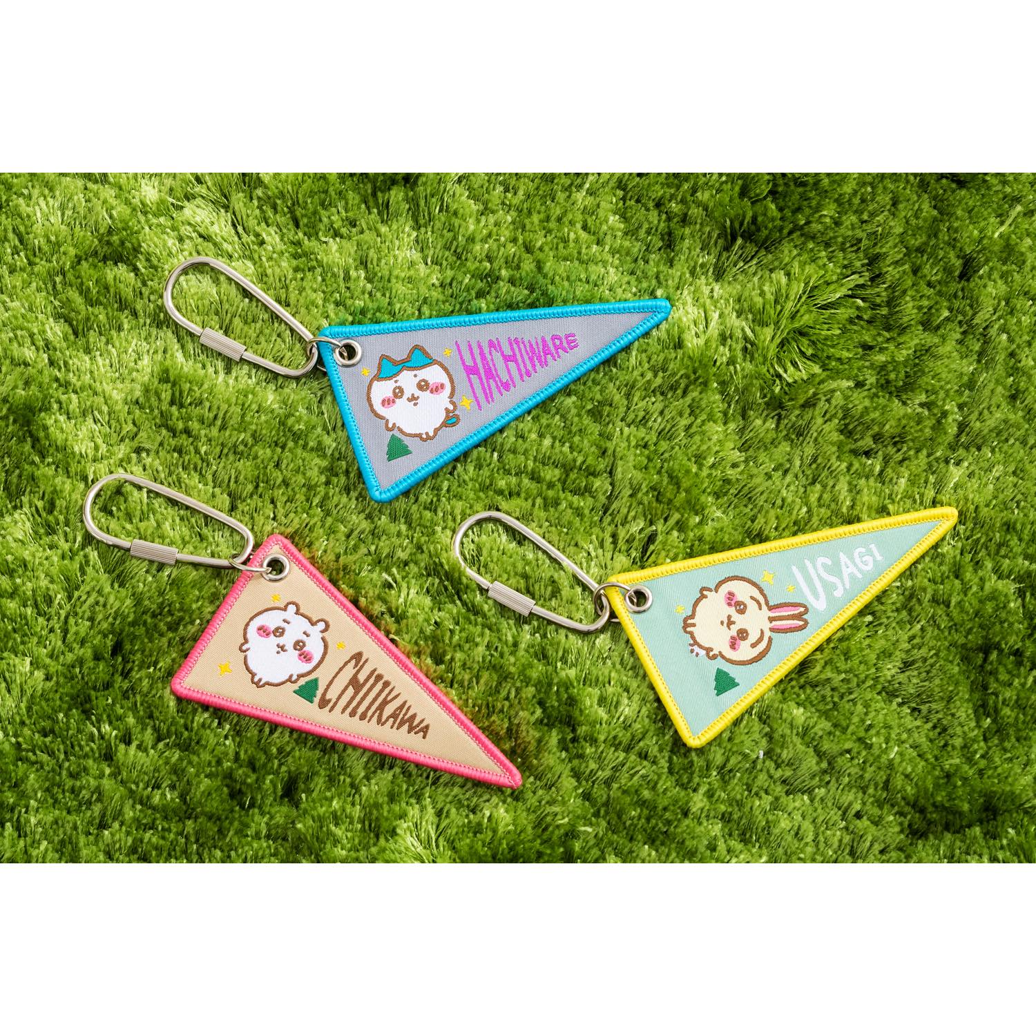 ちいかわ キャンプへGO! 織フラッグキーホルダー（うさぎ） - Image 5